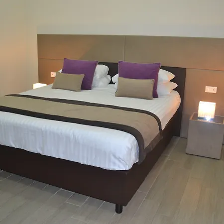 Bloom By La Griffe 4* Rome