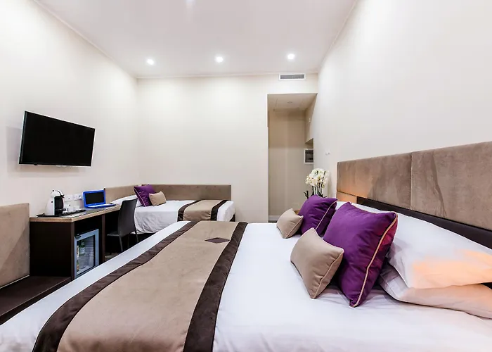 Bloom By La Griffe Guest house